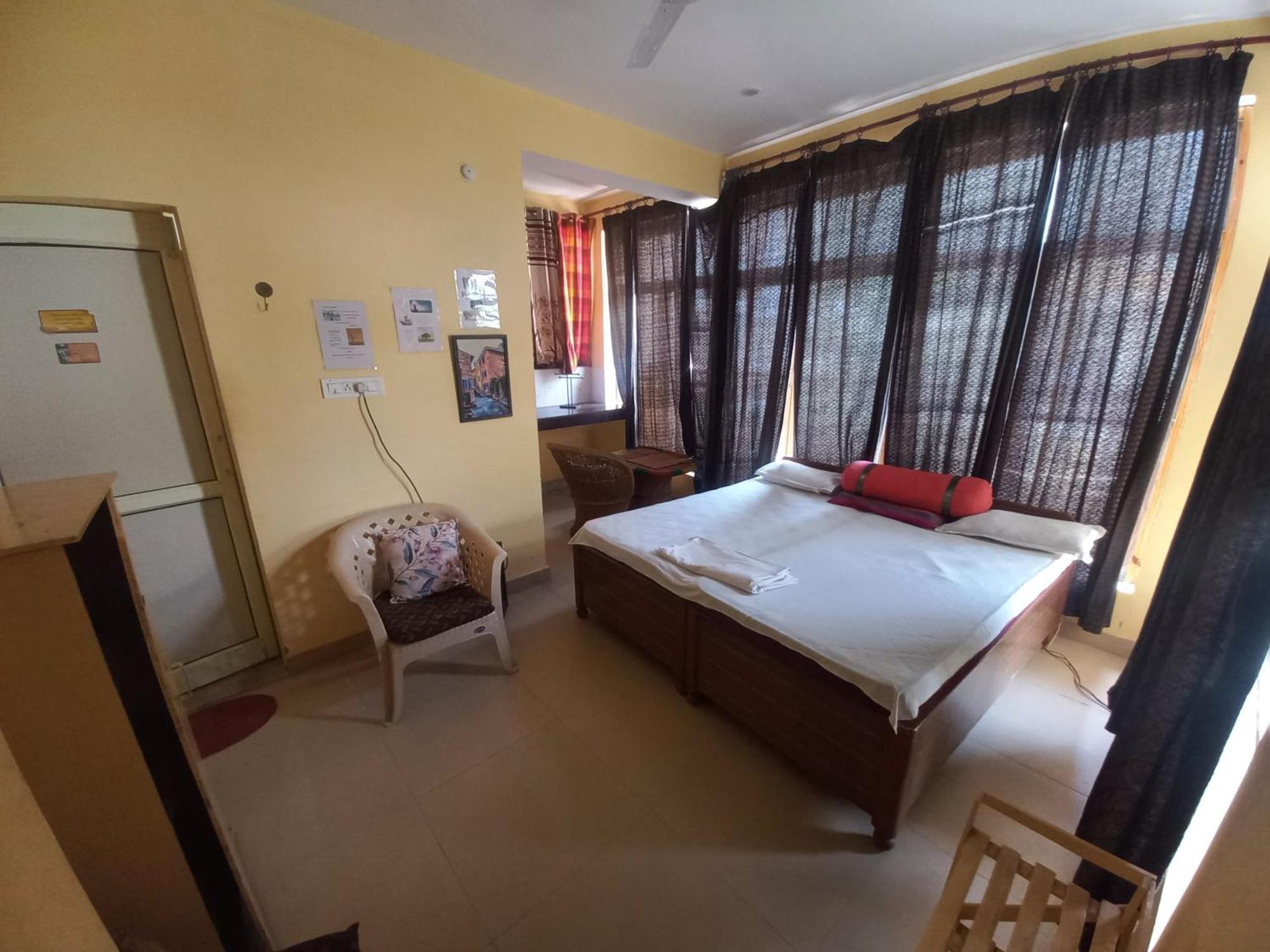 Devi Music Ashram Bed and Breakfast Rishīkesh Esterno foto
